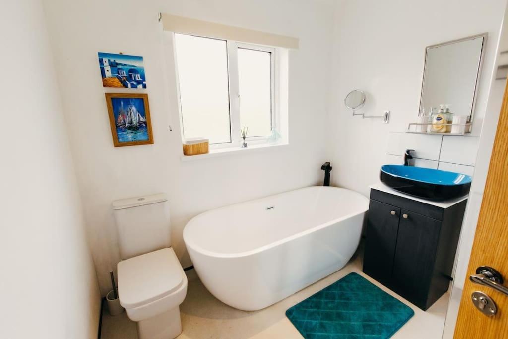 Friars Bush House Belfast - Stunning 4 Bedroom Detached House In Exclusive Queens Quarter Luxury Belfast City Centre Екстер'єр фото